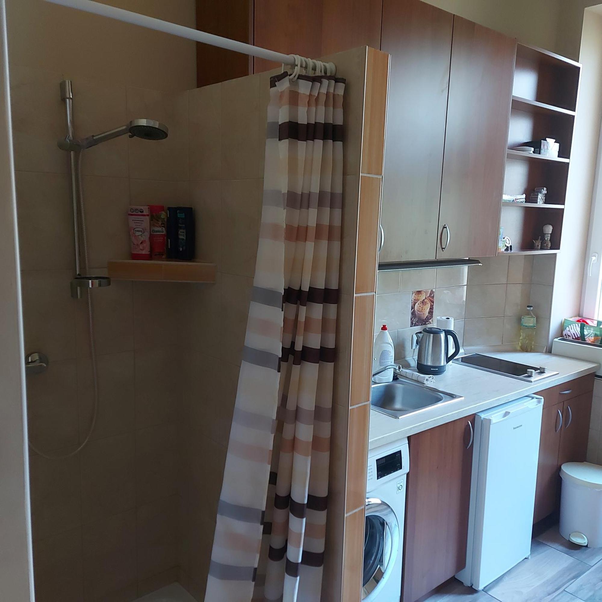 בודפשט Cute Apartment Close To The Center מראה חיצוני תמונה
