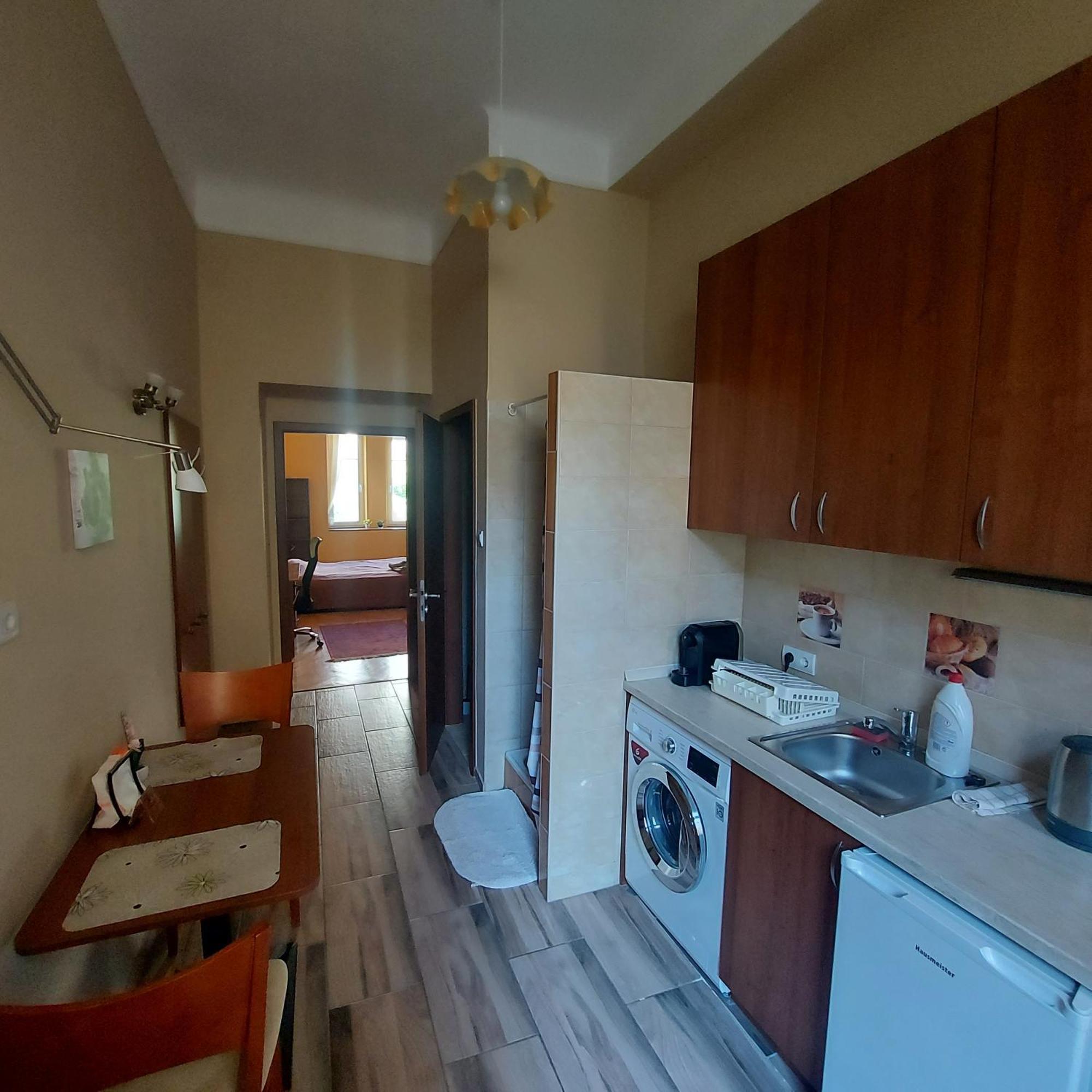 בודפשט Cute Apartment Close To The Center מראה חיצוני תמונה