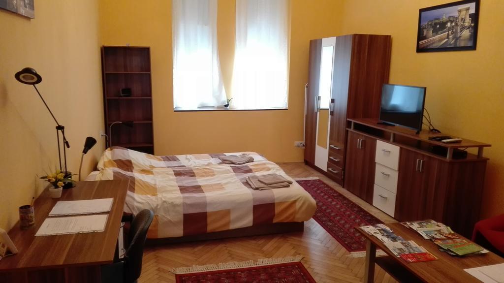 בודפשט Cute Apartment Close To The Center מראה חיצוני תמונה